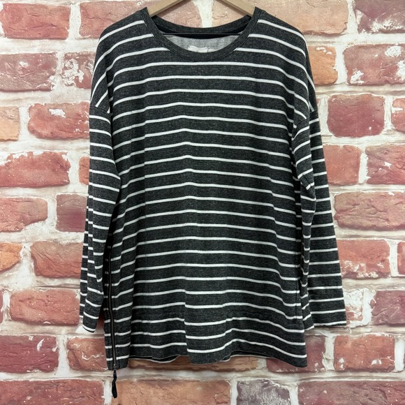 Lou & Grey Sweater Womens XL Dark Gray White Striped Casual Side Zip Accent Knit - Picture 1 of 8